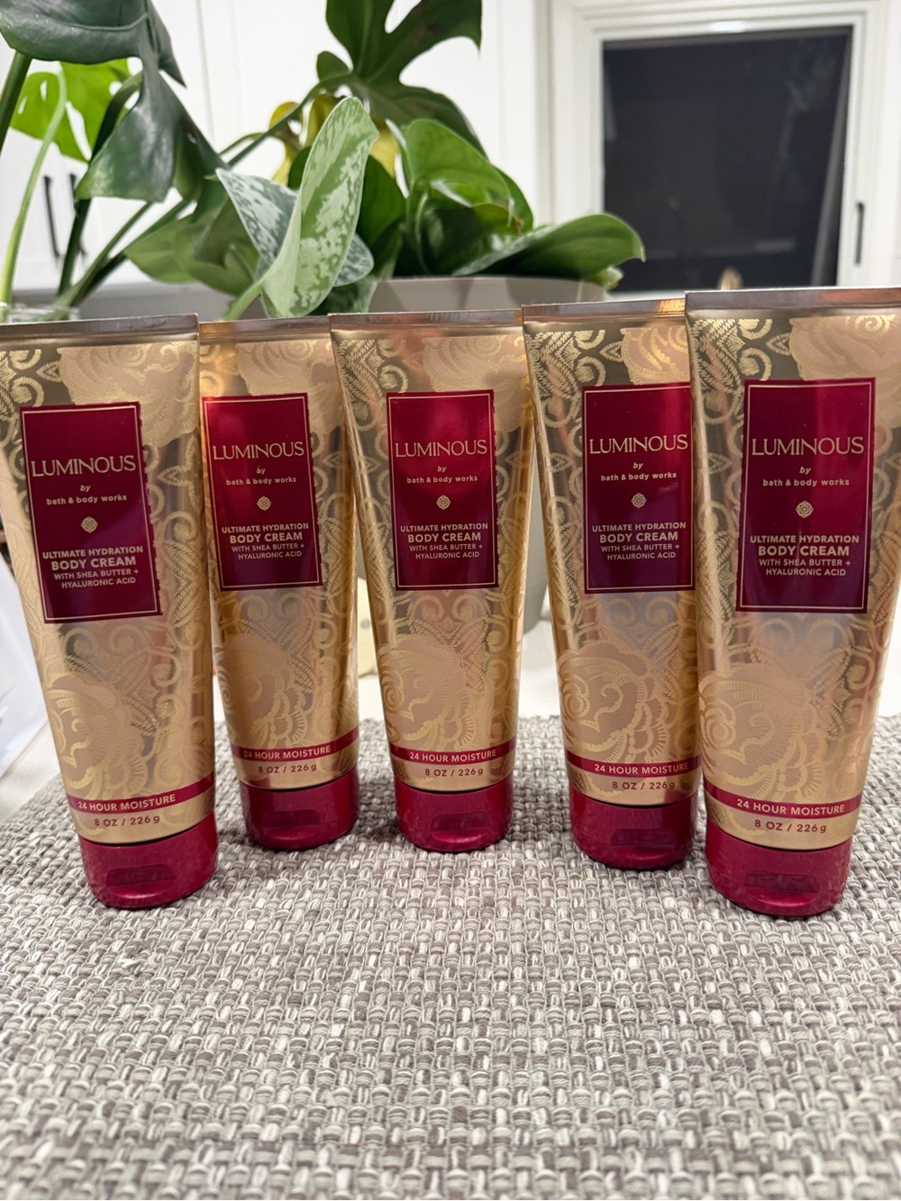 Bath & Body Works Luminous Ultimate Hydration Body Cream